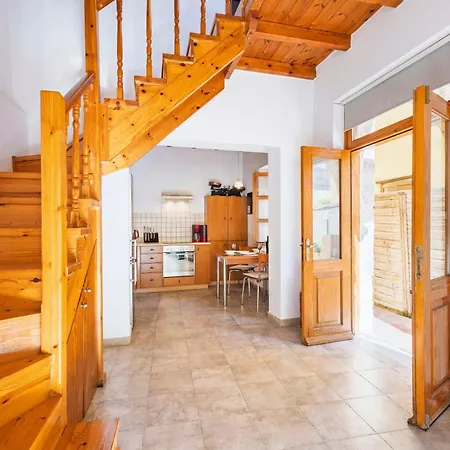 Дом отдыха Maison Roxanne & Maisonette In Medieval By Rhodes4vacation Родос